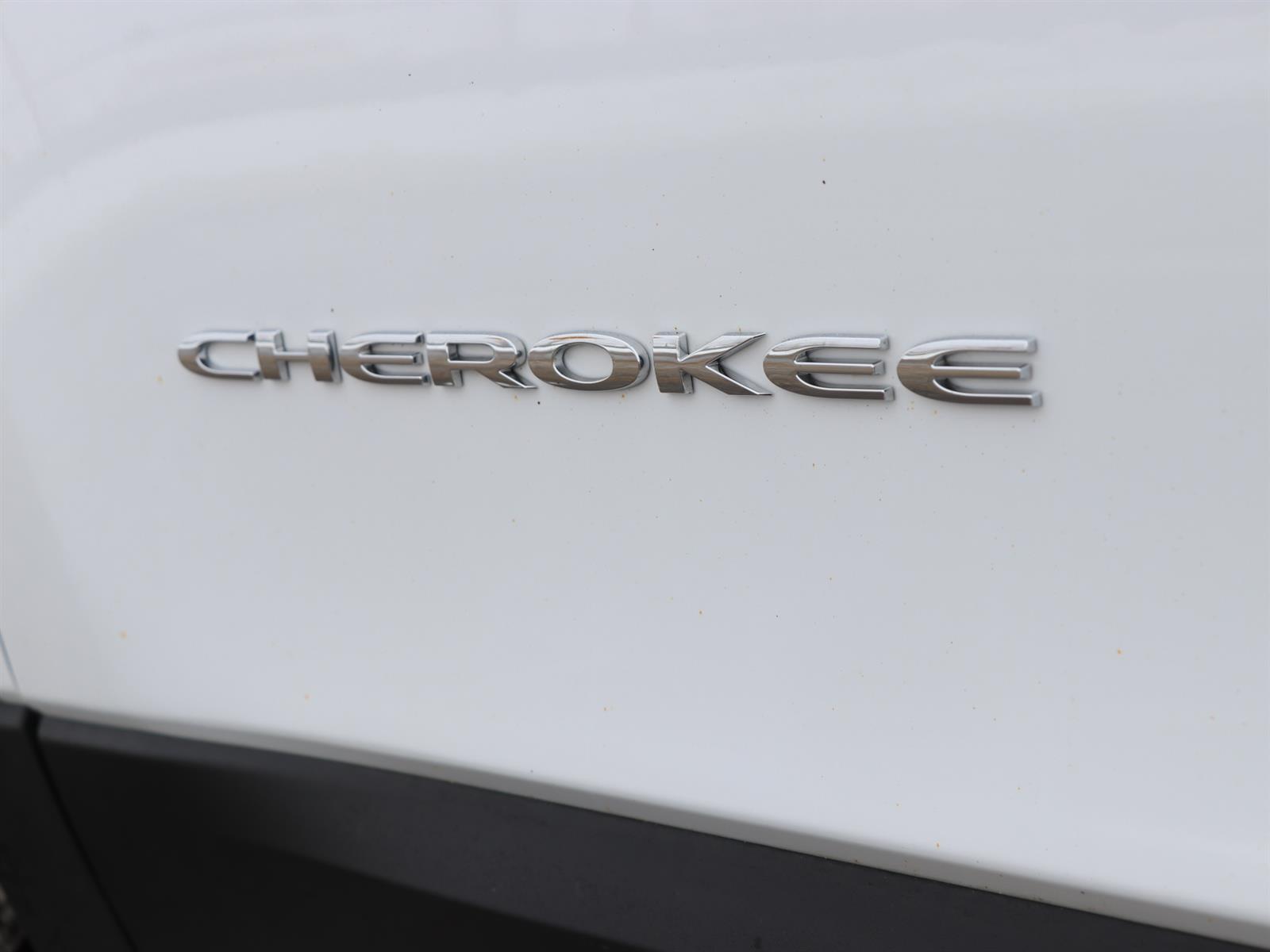 Used 2019 Jeep Cherokee in London,ON
