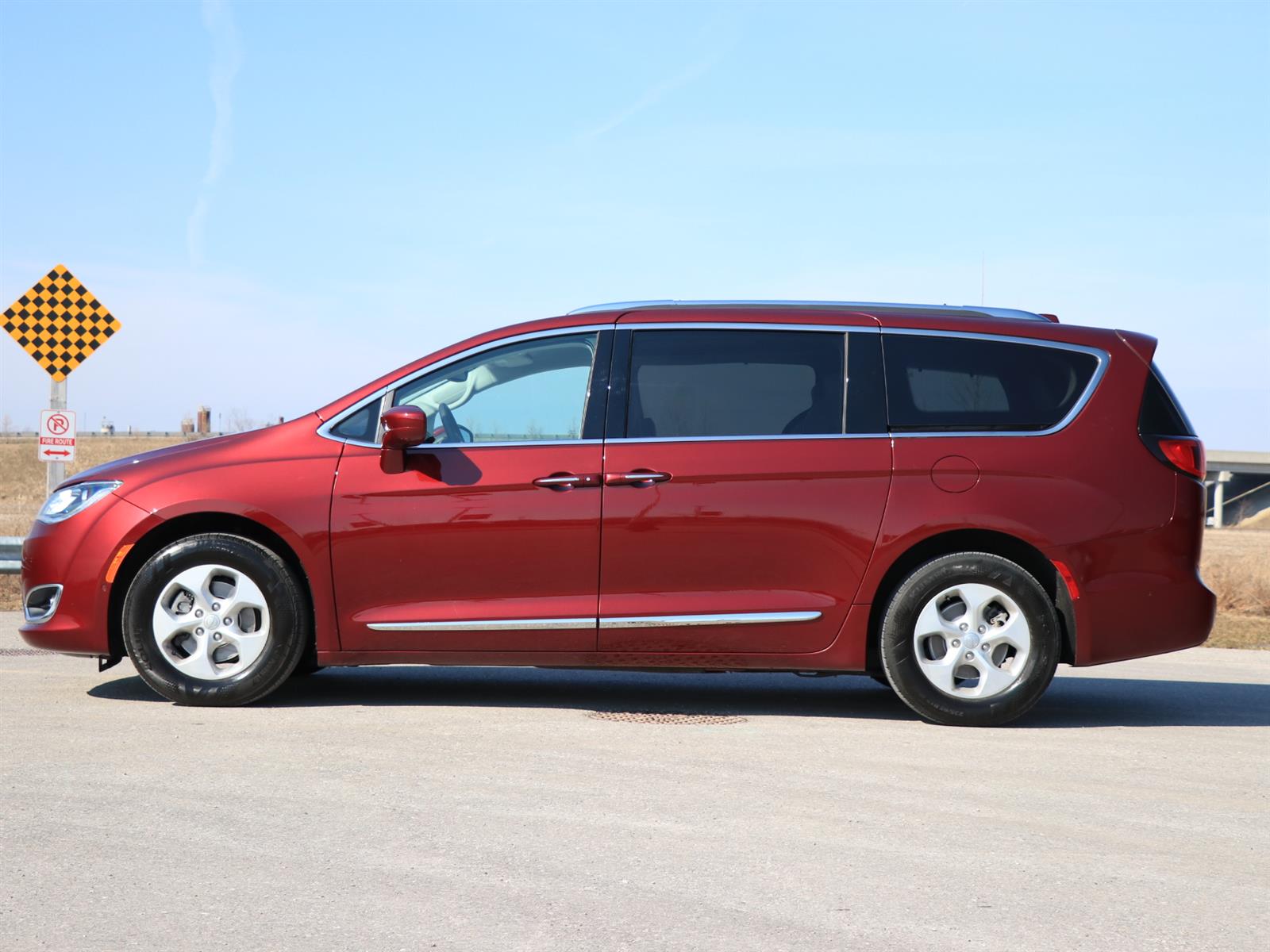 Used 2017 Chrysler Pacifica in London,ON