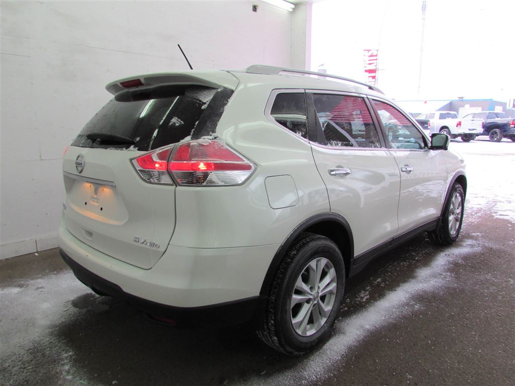 Used 2016 Nissan Rogue in Edmonton,AB