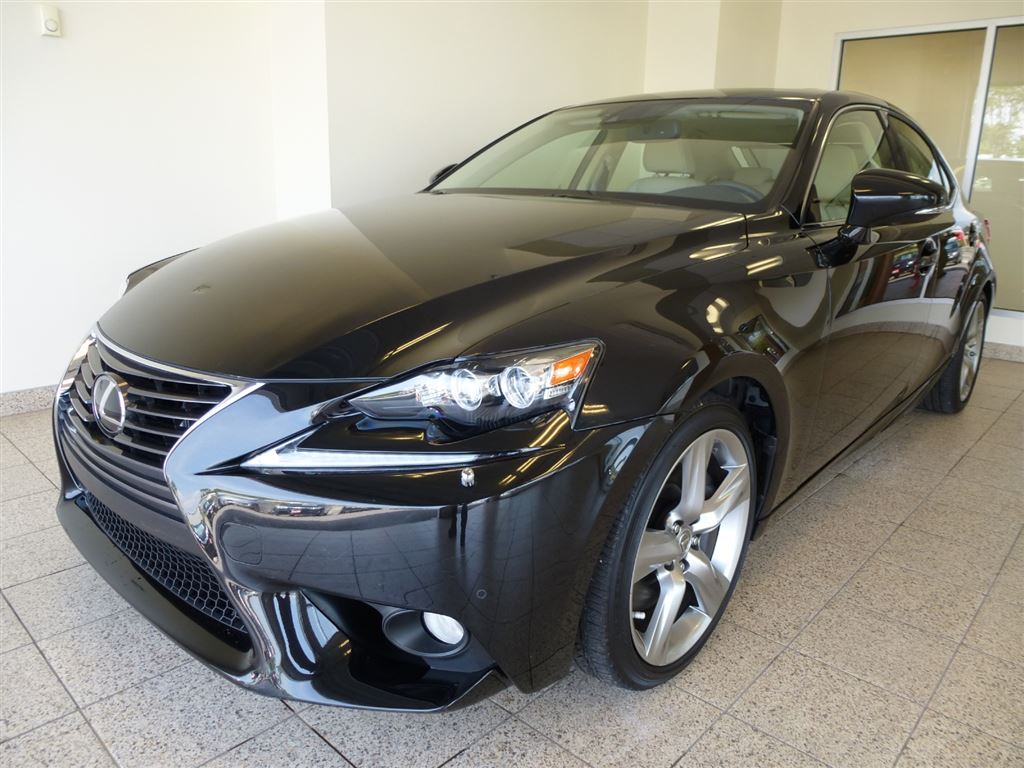 Used 2014 Lexus IS350 in North Bay,ON