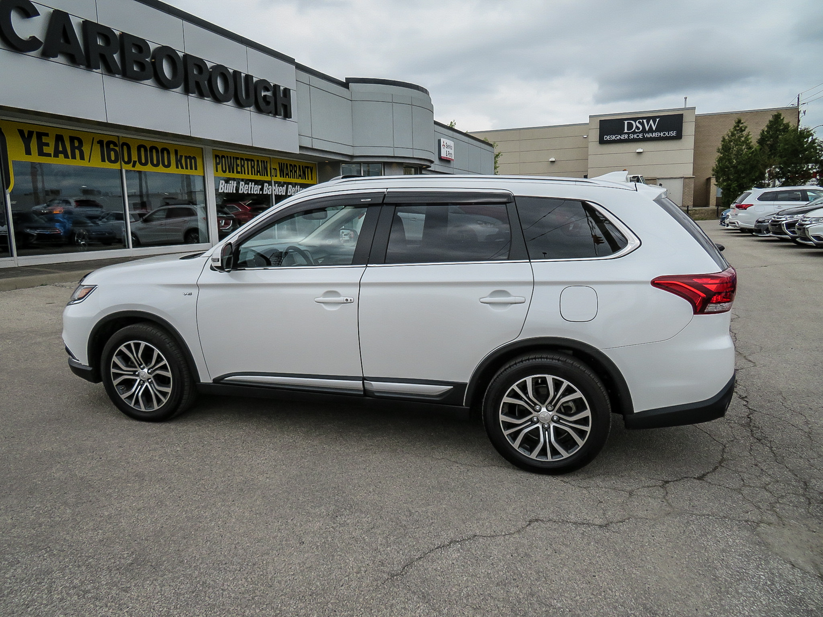 Used 2017 Mitsubishi Outlander in Scarborough,ON