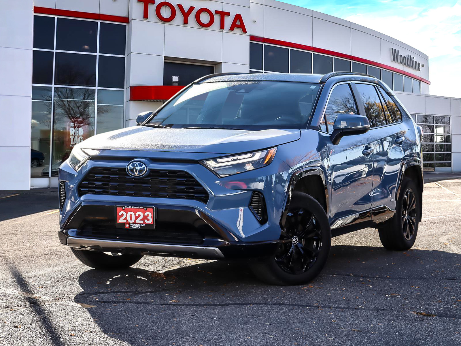 2023 Toyota RAV4 HYBRID SE - Main View