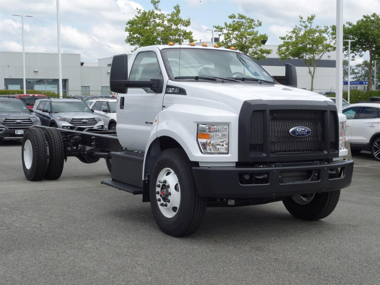 21 Ford F 650 750 F 750 Sd Diesel Straight Frame Oxford White 6 7l Power Stroke V8 Turbo Diesel 300 Horsepower 700 Lb Ft Torque Dams Ford Lincoln Sales Ltd