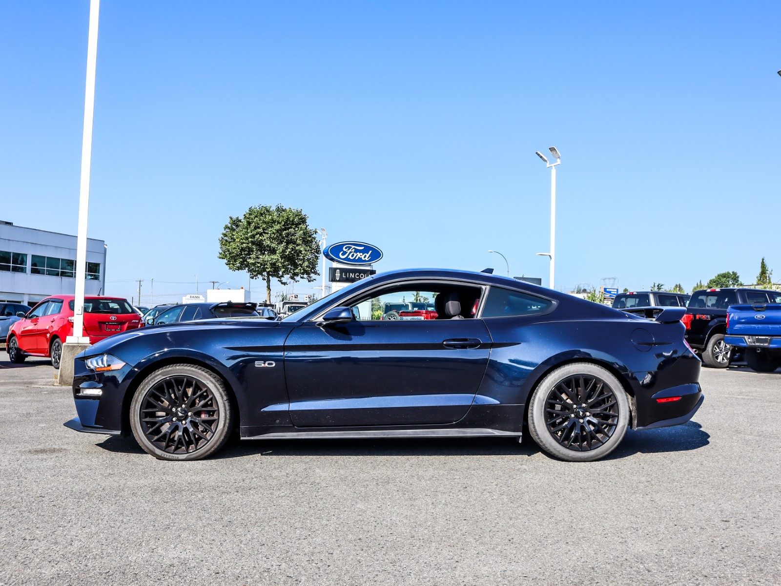 2021 Ford MUSTANG GT