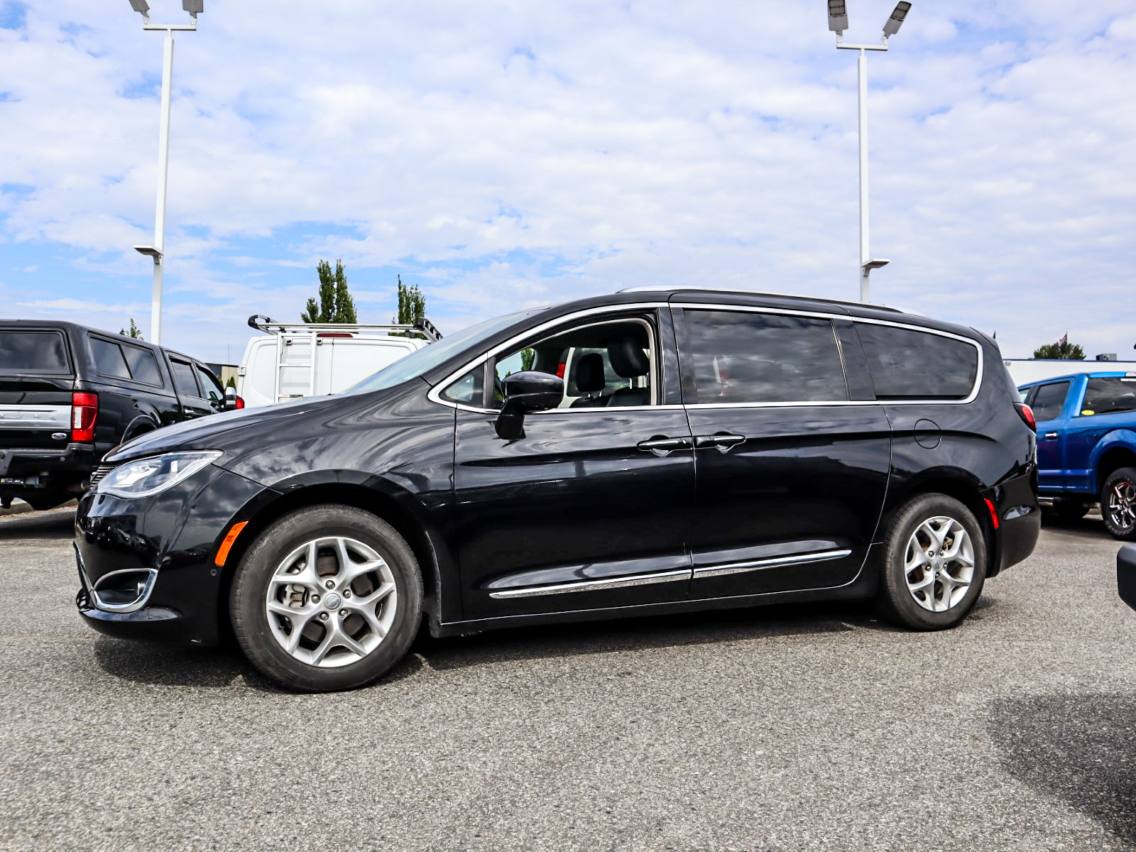 2019 Chrysler PACIFICA TOURING-L