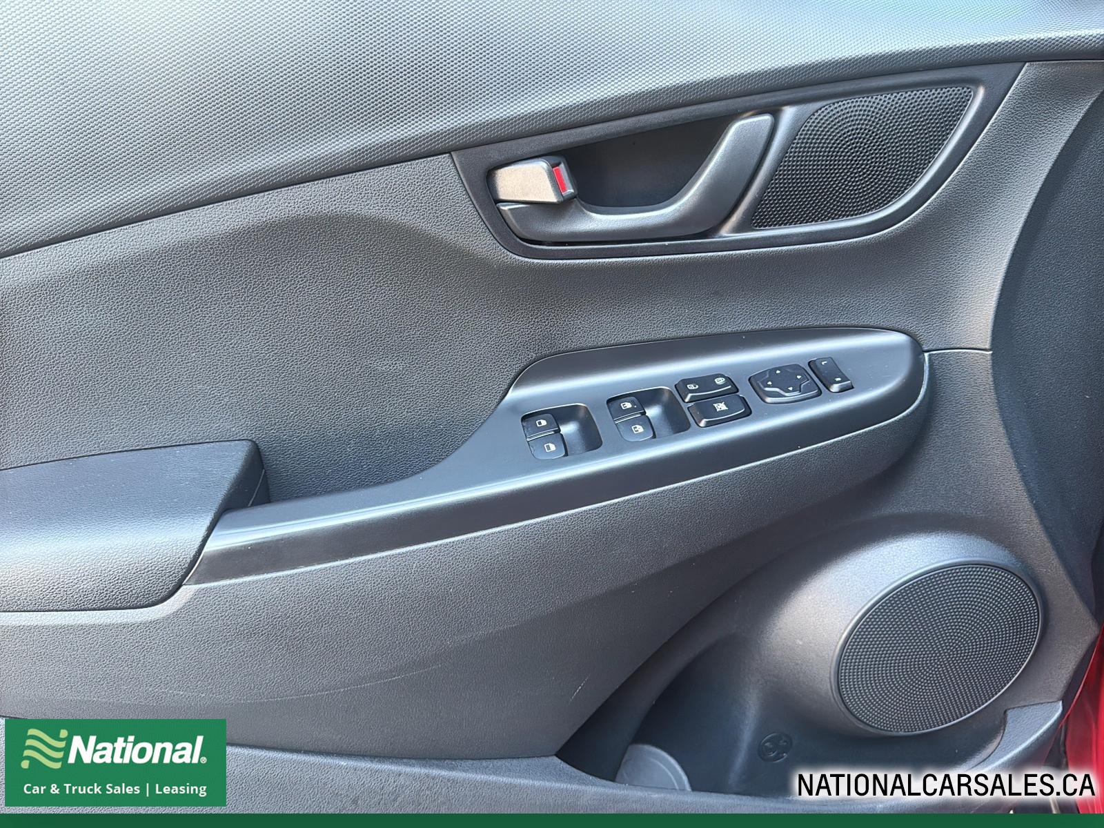 2022 Hyundai KONA PREFERRED AWD - Thumbnail 11
