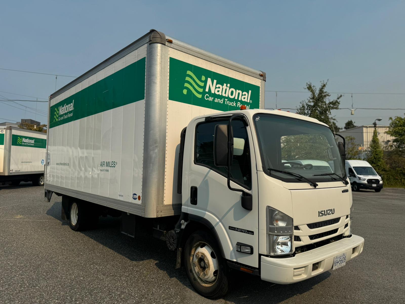 2018 Isuzu NPR HD - Thumbnail 3
