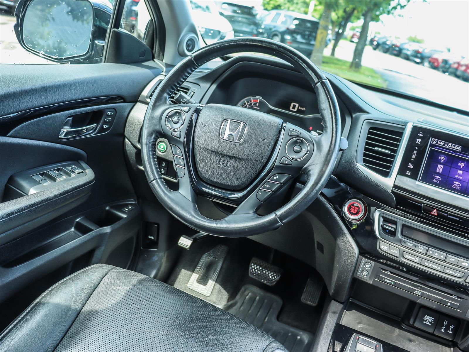 2018 Honda Pilot Touring - Thumbnail 12