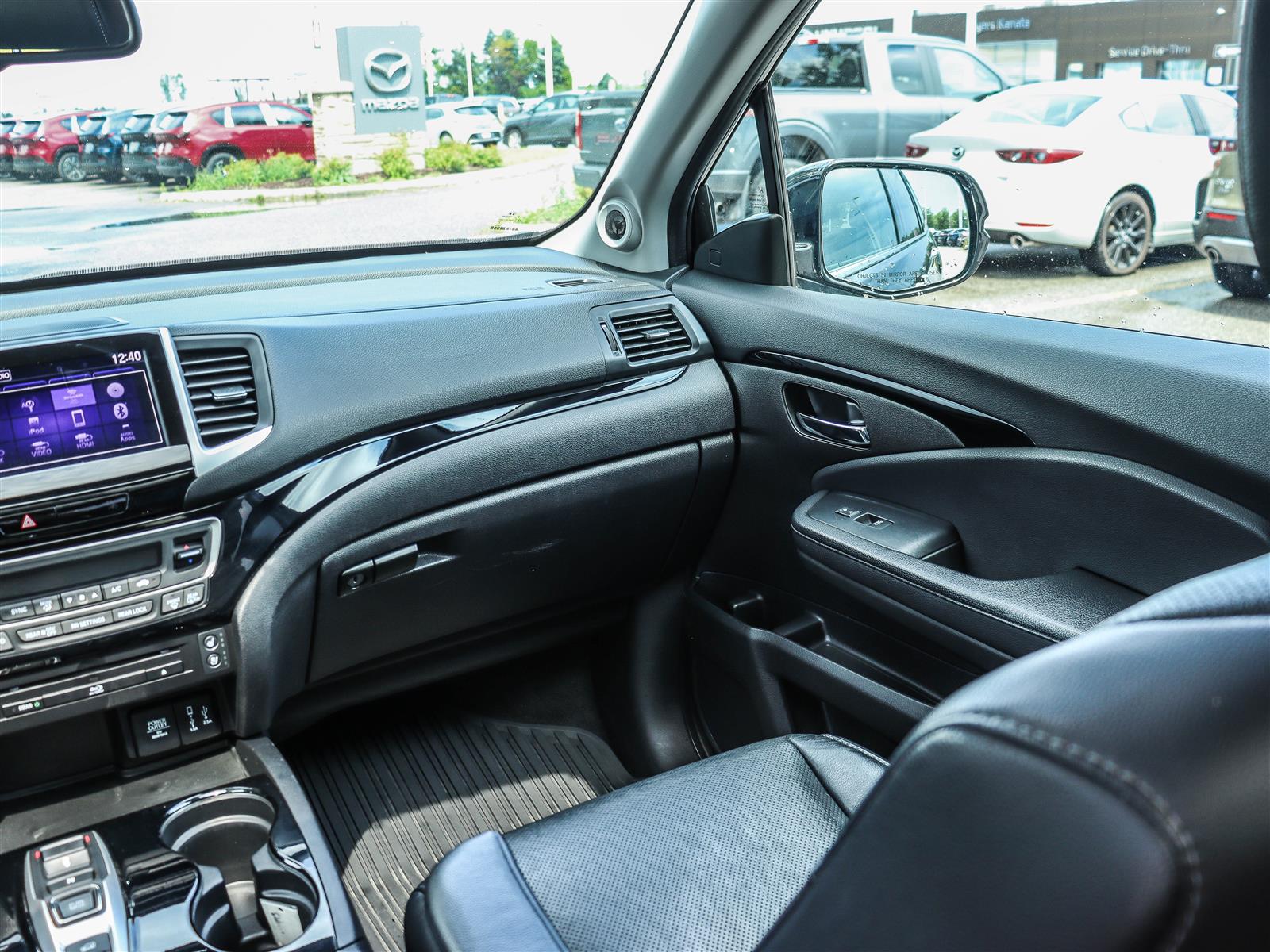 2018 Honda Pilot Touring - Thumbnail 14