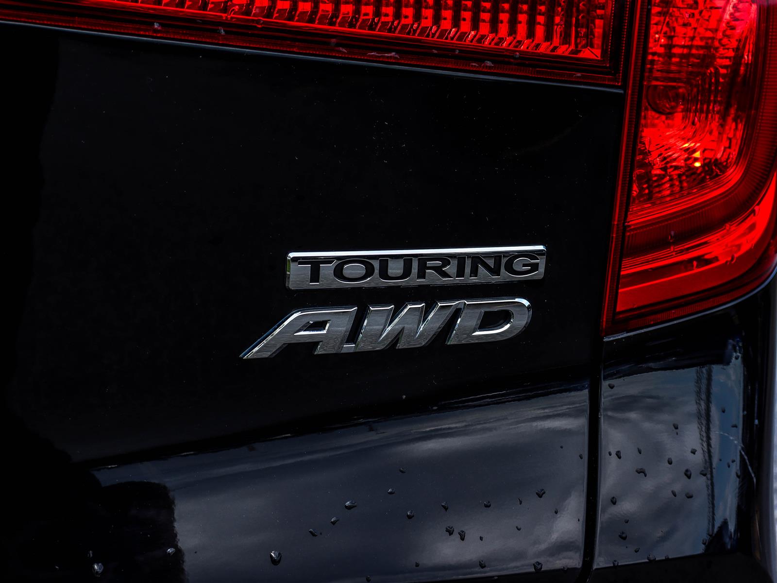 2018 Honda Pilot Touring - Thumbnail 23