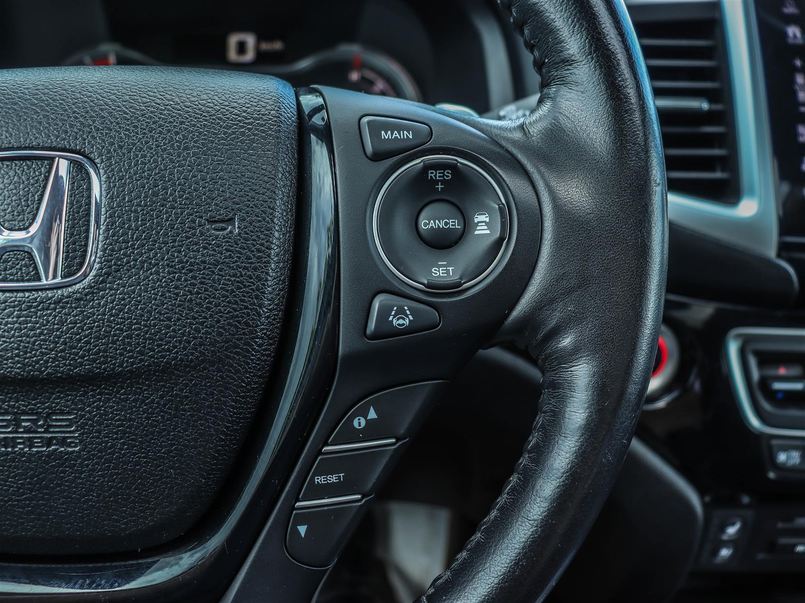 2018 Honda Pilot Touring - Thumbnail 29
