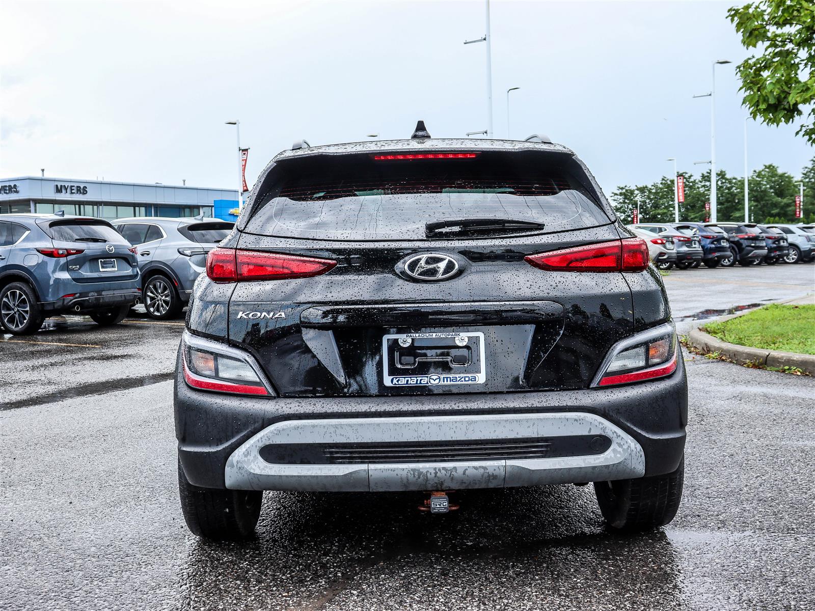 2022 Hyundai KONA Preferred - Thumbnail 4