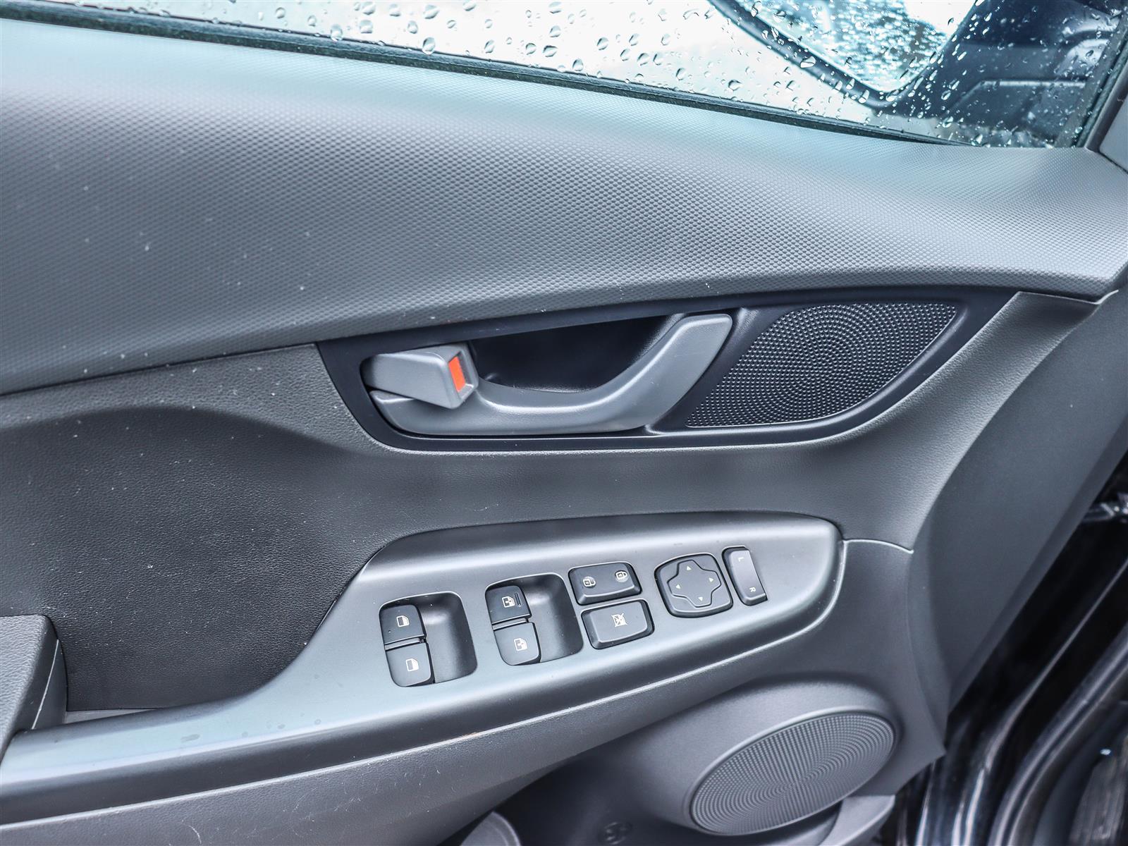 2022 Hyundai KONA Preferred - Thumbnail 8
