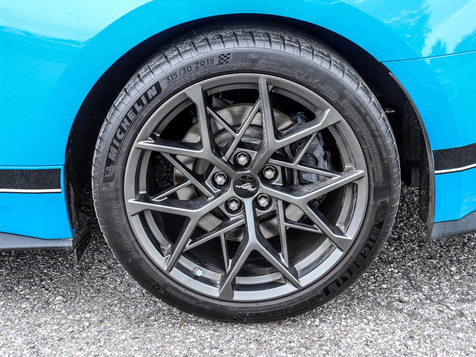 2022 Ford Mustang MACH 1 - Thumbnail 19