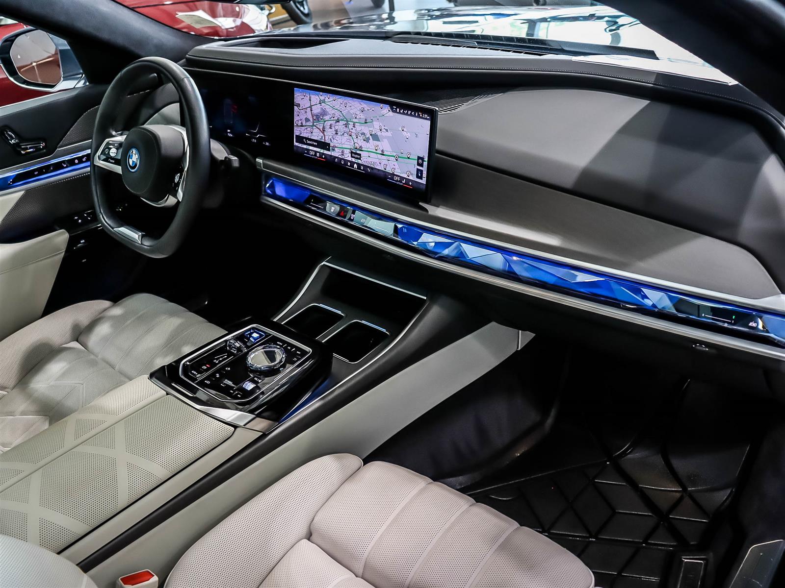2023 BMW i7 xDrive60 Sedan - Thumbnail 11