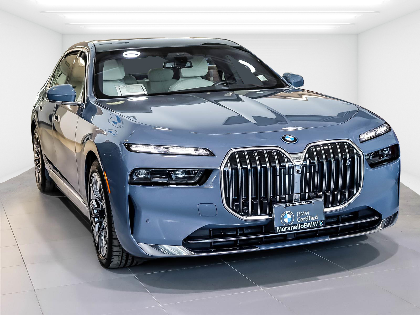 2023 BMW i7 xDrive60 Sedan - Thumbnail 2