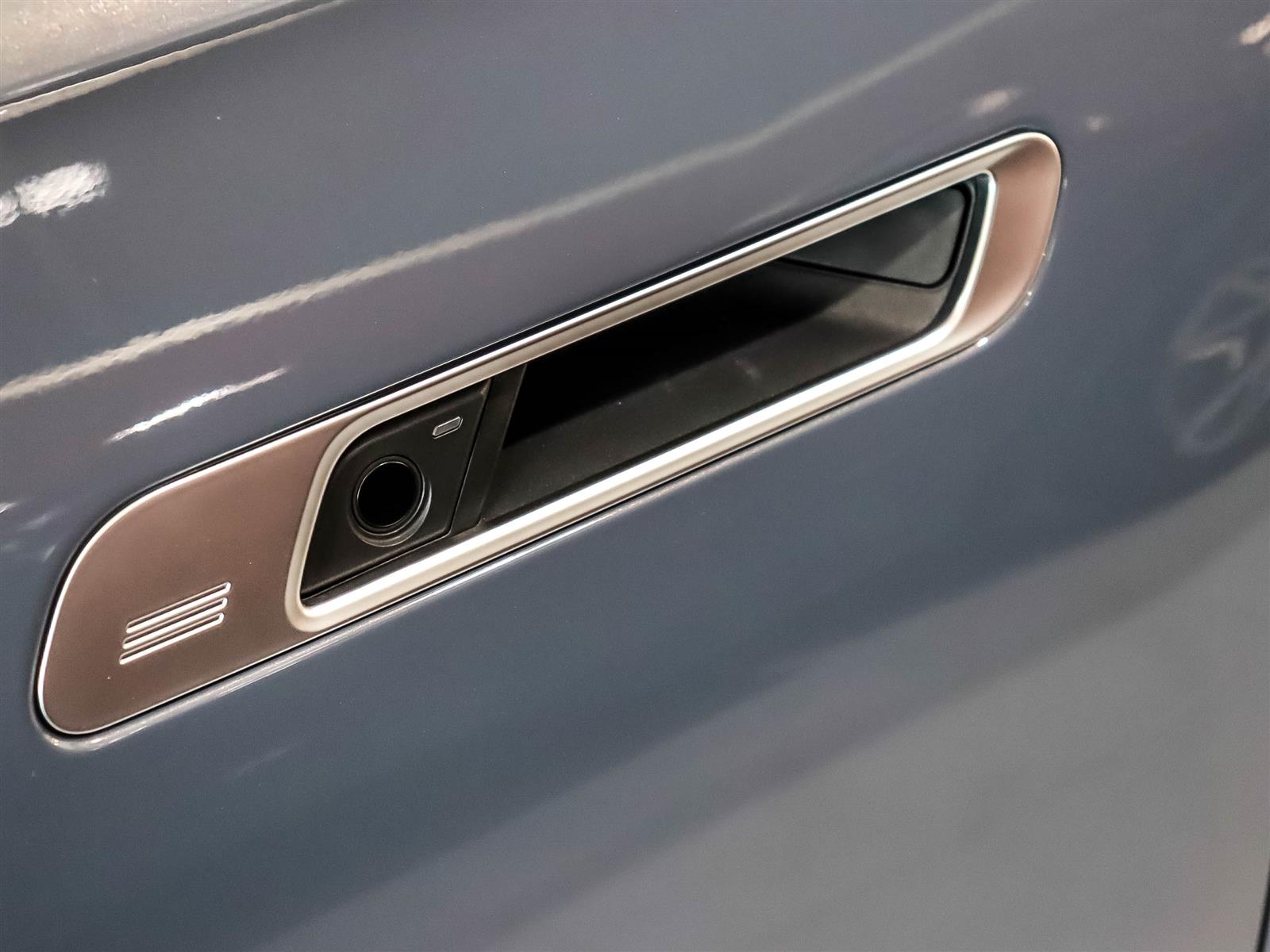 2023 BMW i7 xDrive60 Sedan - Thumbnail 26