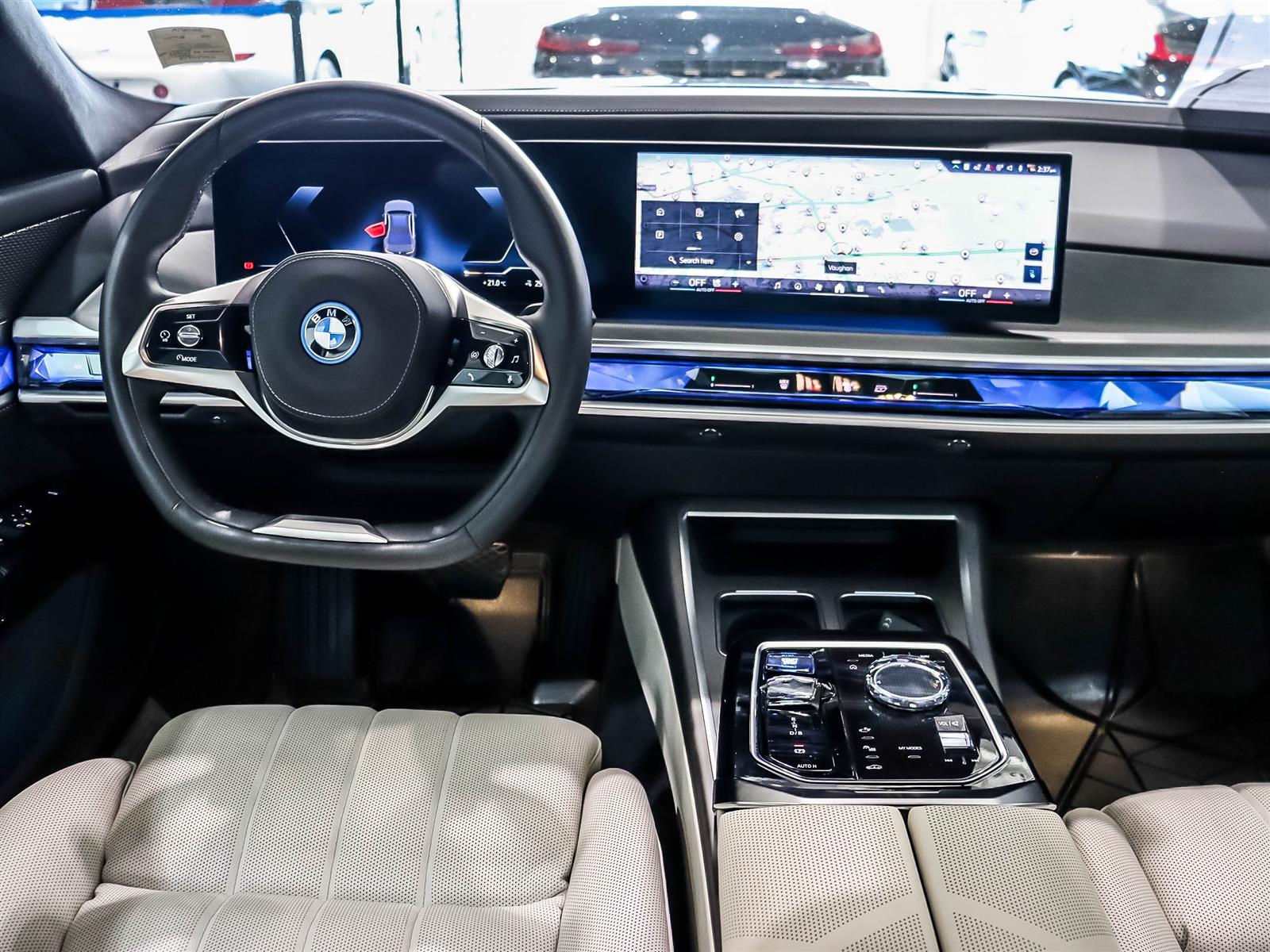 2023 BMW i7 xDrive60 Sedan - Thumbnail 6