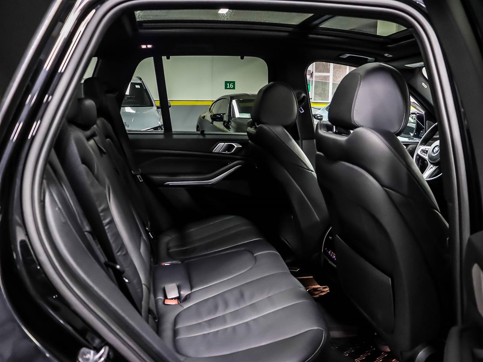 2019 BMW X5 - Thumbnail 15