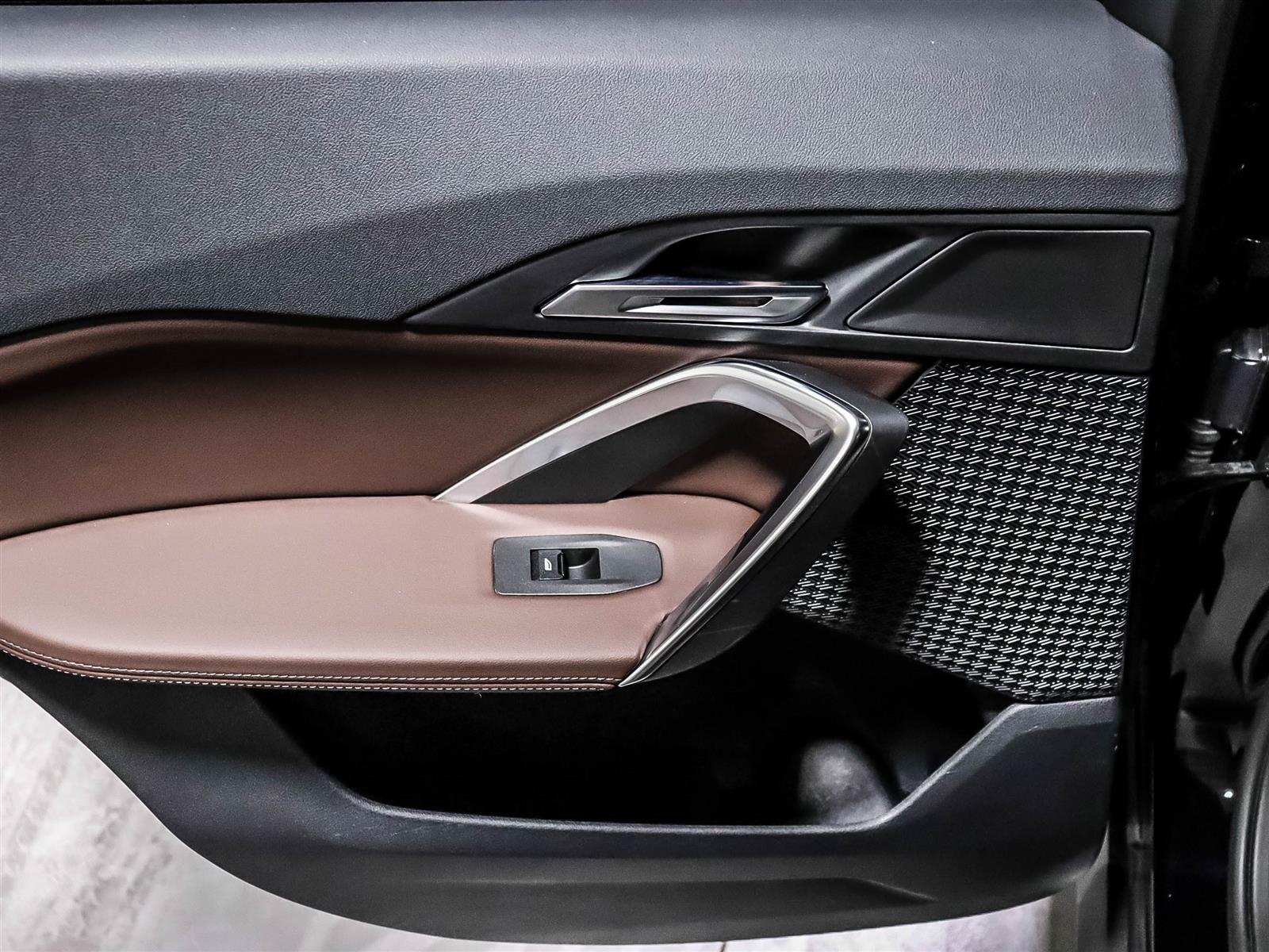 2025 BMW X1 xDrive28i - Thumbnail 15