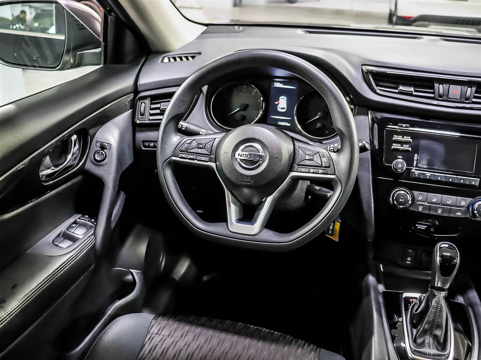2017 Nissan Rogue S FWD CVT - Thumbnail 10