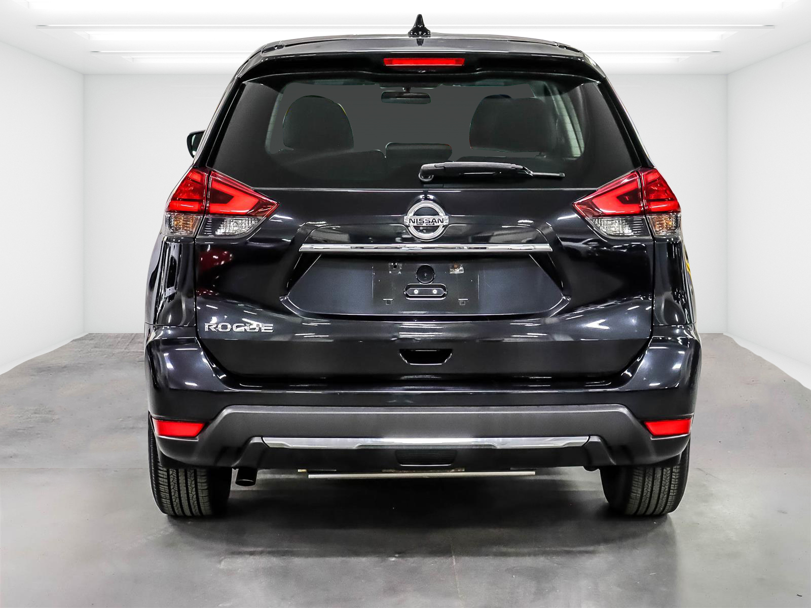 2017 Nissan Rogue S FWD CVT - Thumbnail 4