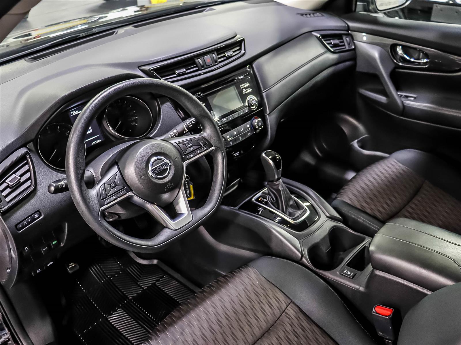 2017 Nissan Rogue S FWD CVT - Thumbnail 7
