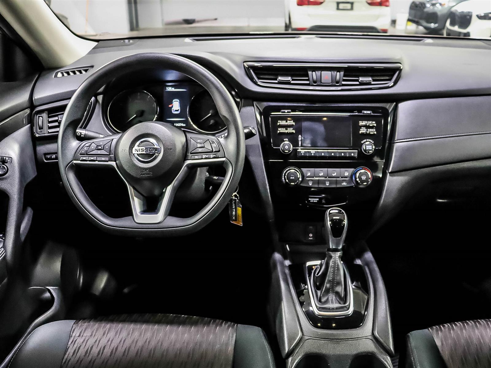 2017 Nissan Rogue S FWD CVT - Thumbnail 9