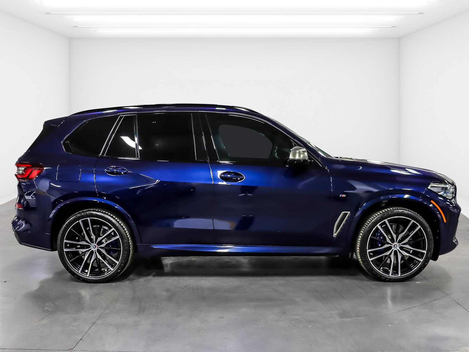 2023 BMW X5 M50i - Thumbnail 3
