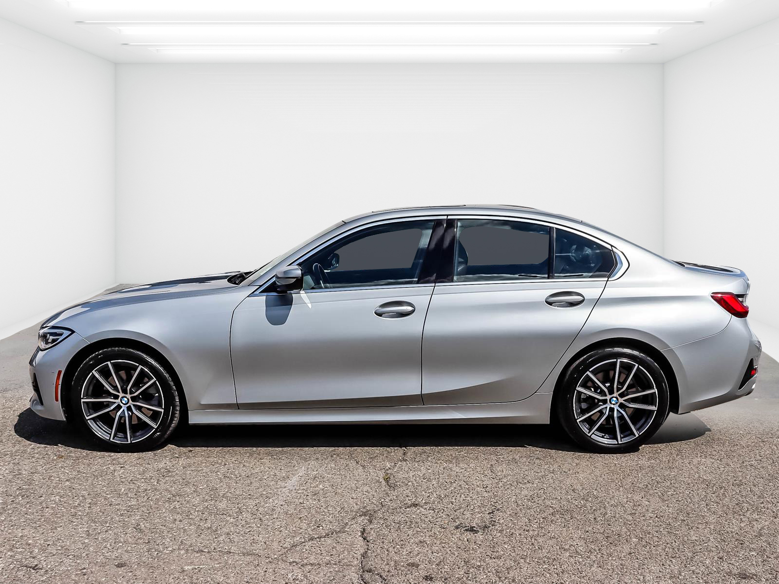 2019 BMW 330i xDrive Sedan - Thumbnail 4