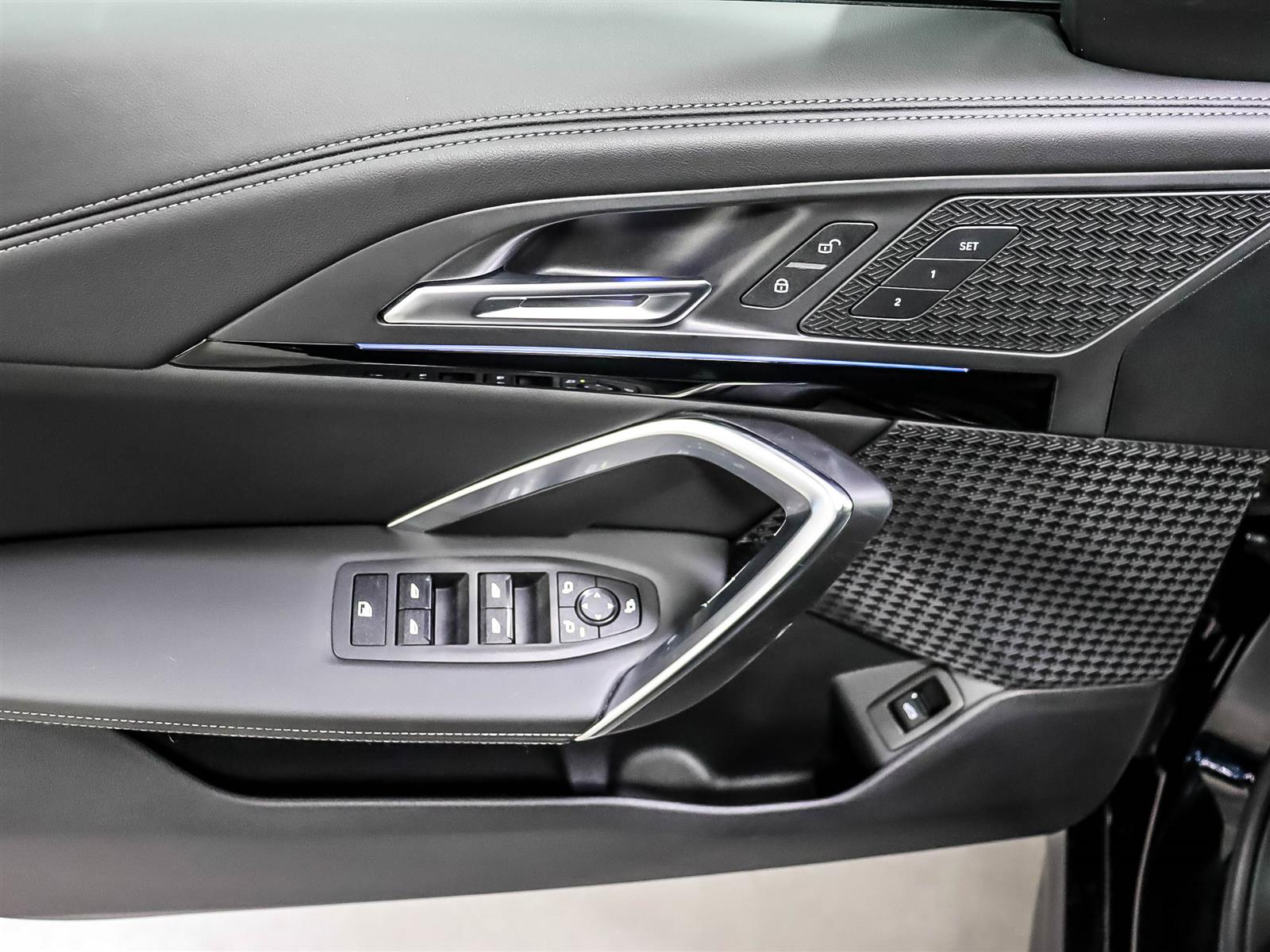 2023 BMW X1 xDrive28i - Thumbnail 6