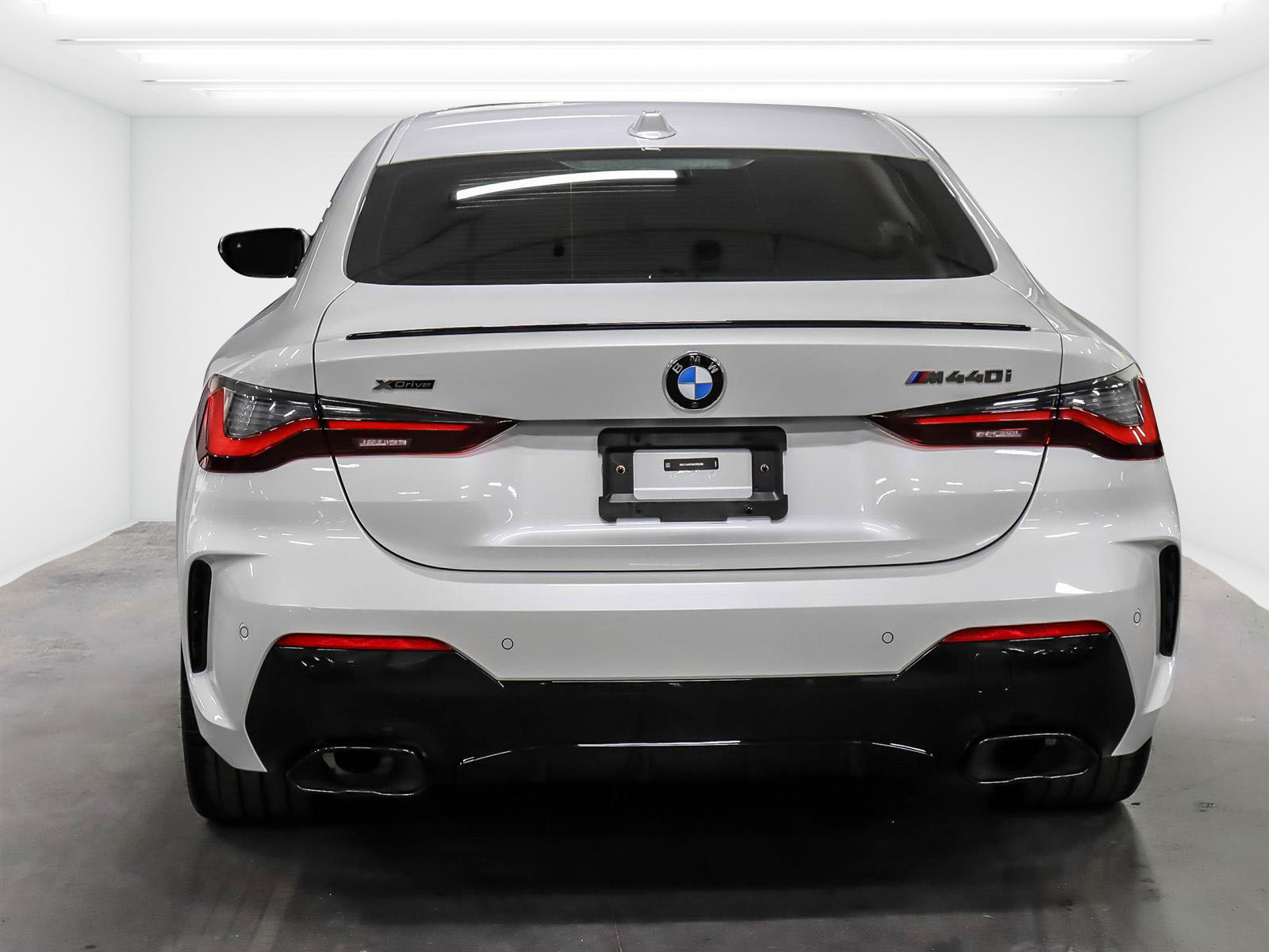2024 BMW M440i xDrive Coupe - Thumbnail 4