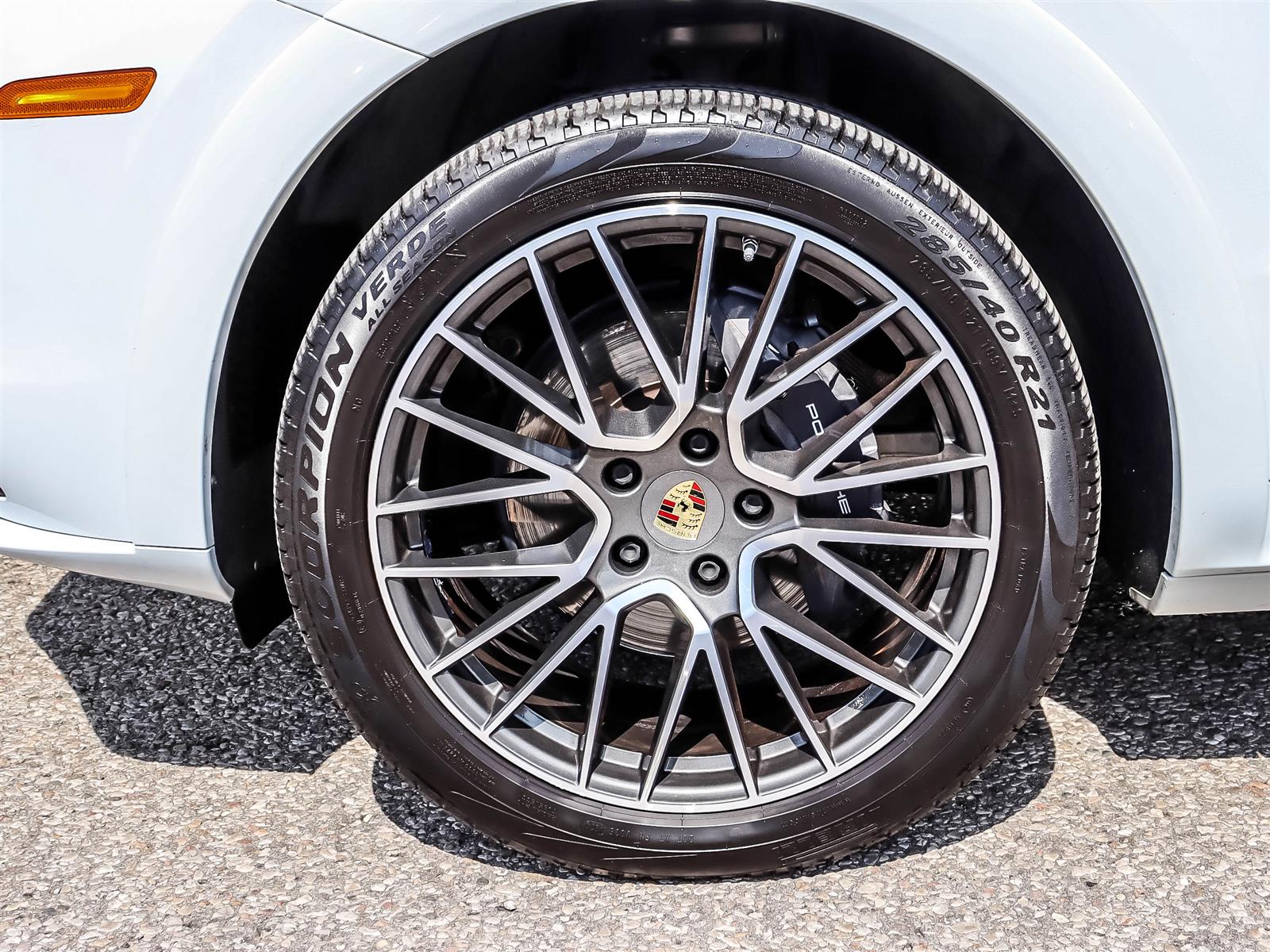 2019 Porsche Cayenne - Thumbnail 24