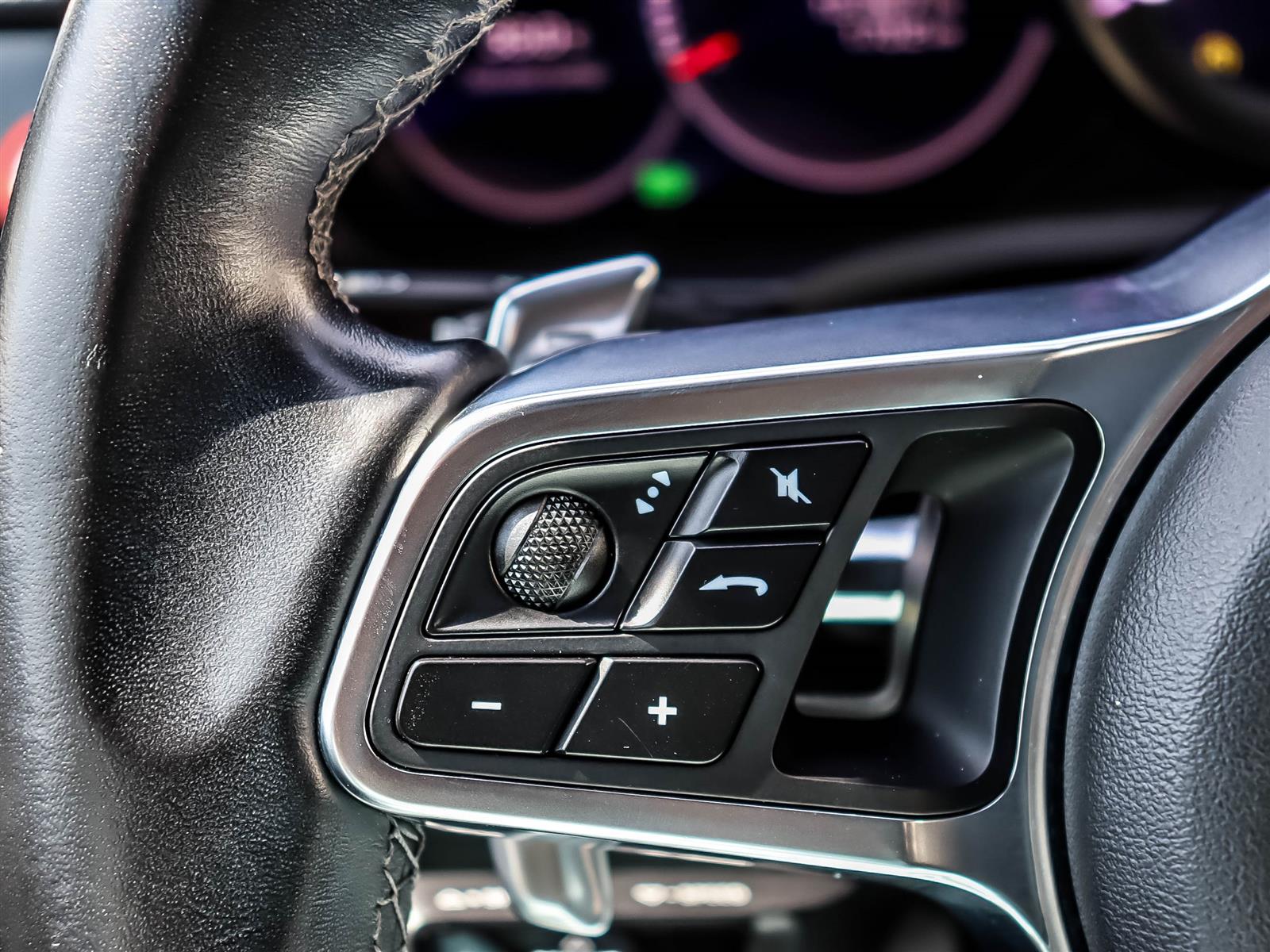 2019 Porsche Cayenne - Thumbnail 37