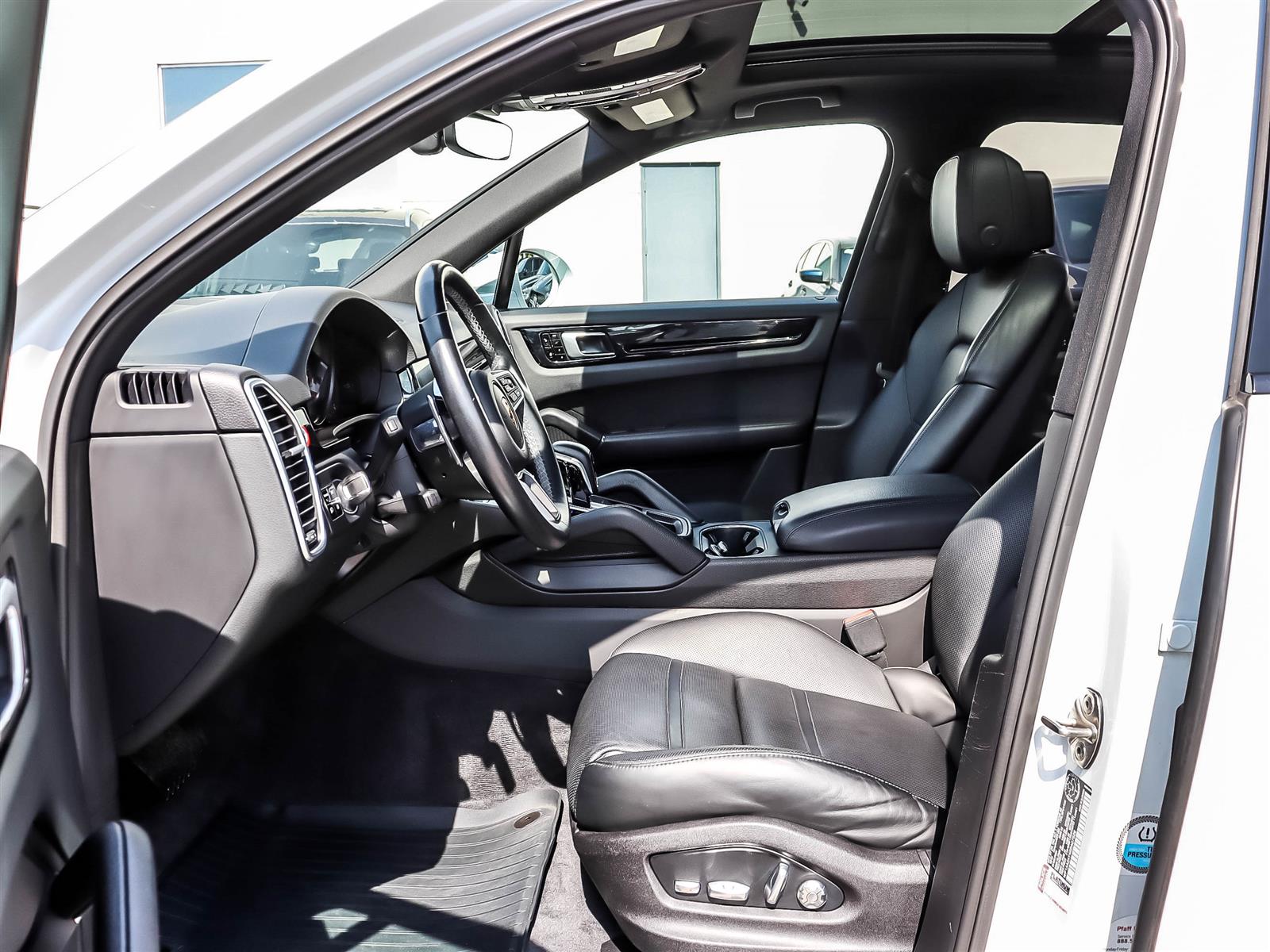 2019 Porsche Cayenne - Thumbnail 8