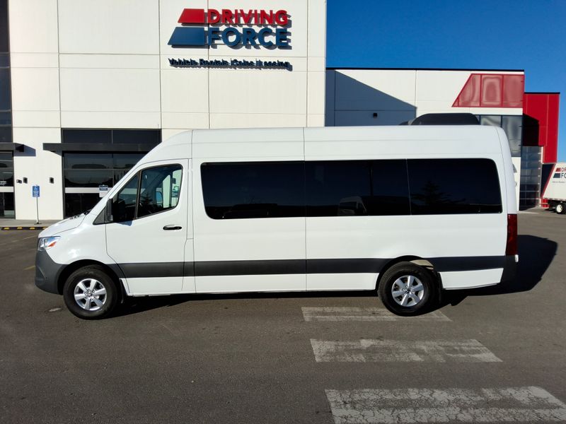2024 Mercedes-Benz Sprinter 2500 170 High Roof Passenger Van RWD