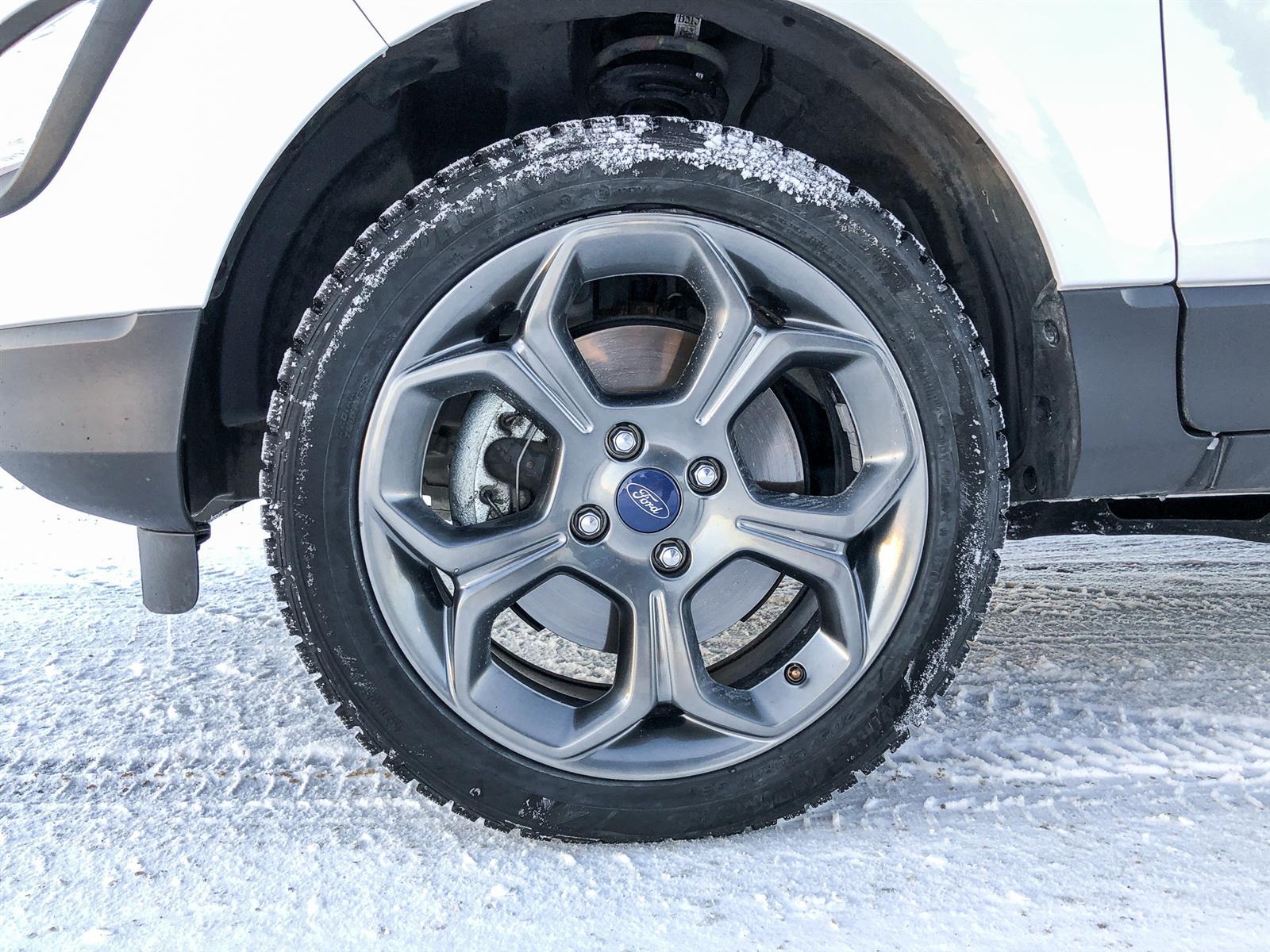 2018 Ford EcoSport SES | 2.0L I4 | 4WD | NAV | REVERSE CAMERA & SENSING SYSTEM
