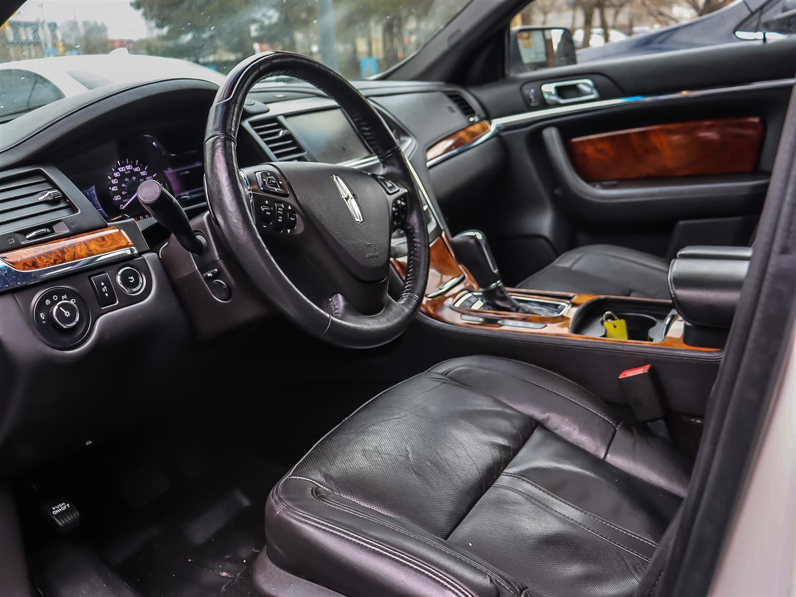 used 2015 Lincoln MKS car