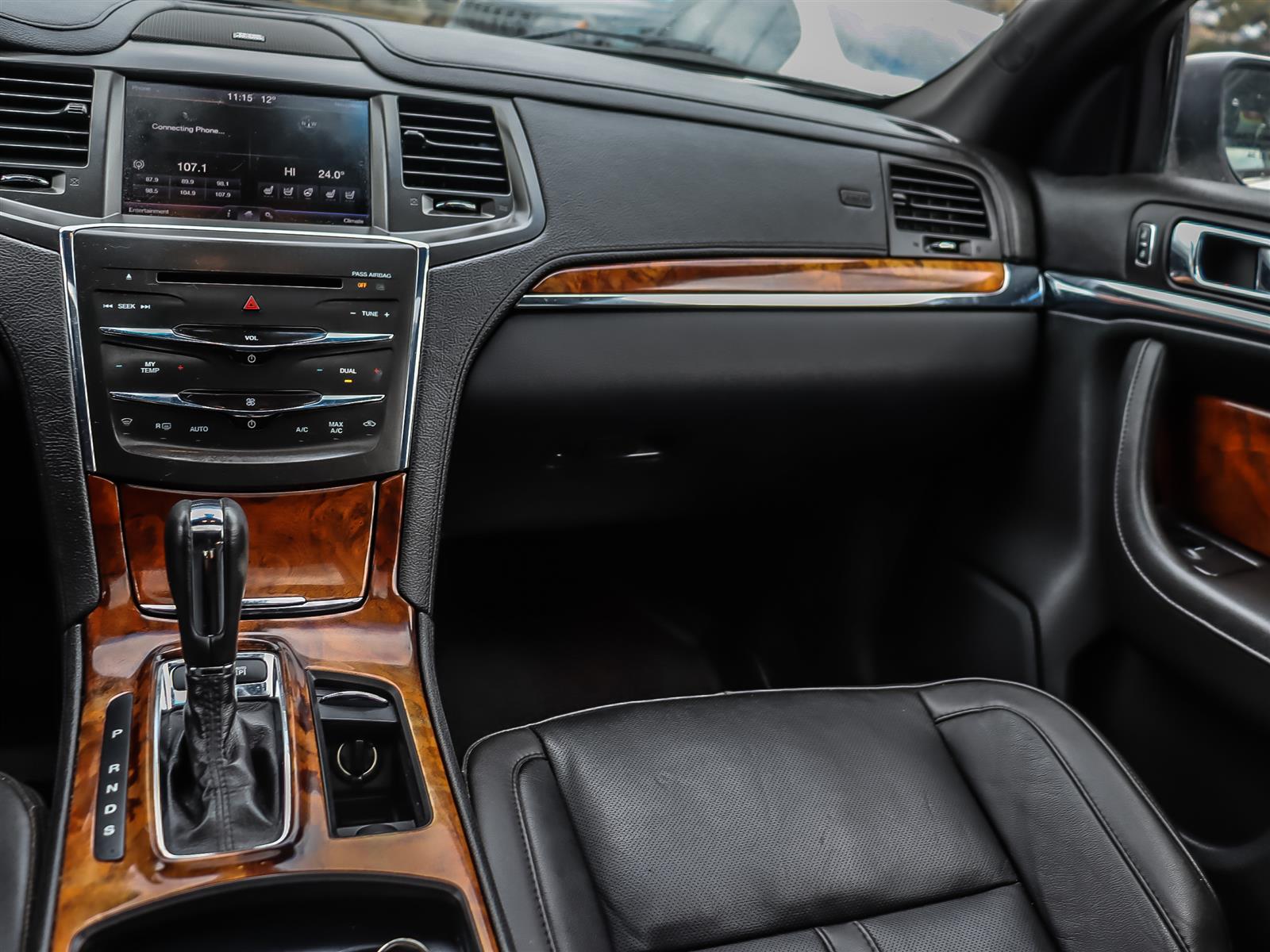 used 2015 Lincoln MKS car