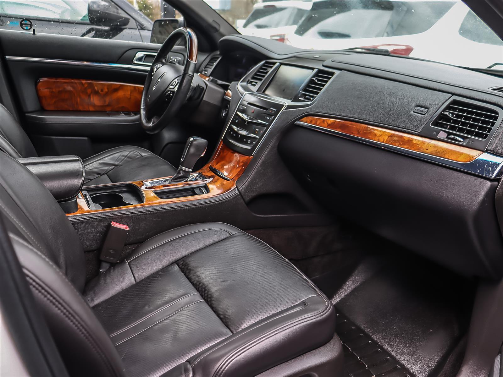 used 2015 Lincoln MKS car