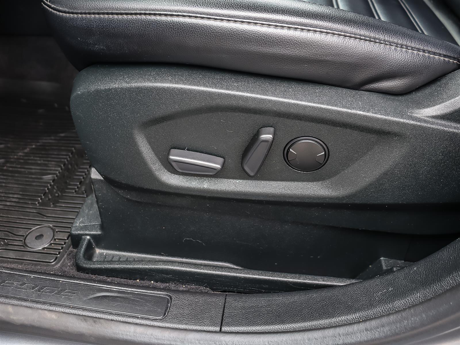 used 2022 Ford Edge car