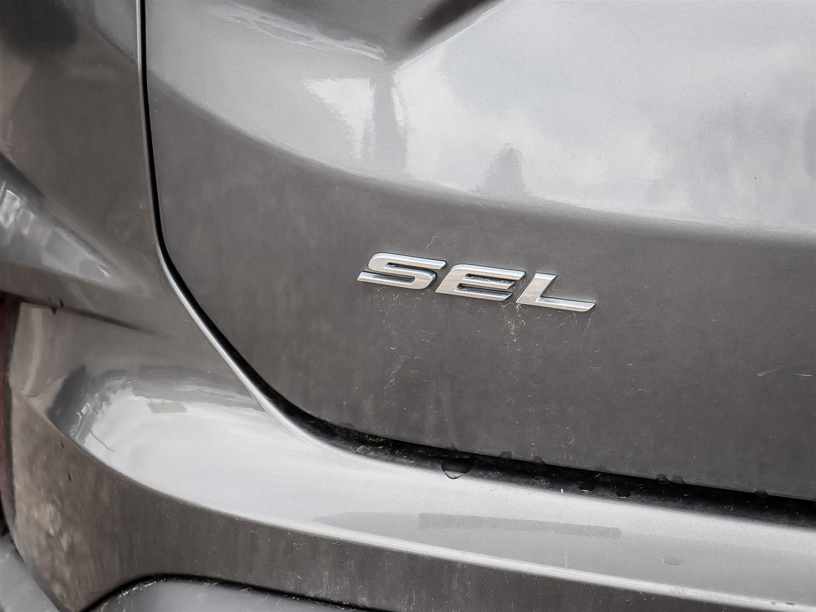 used 2022 Ford Edge car