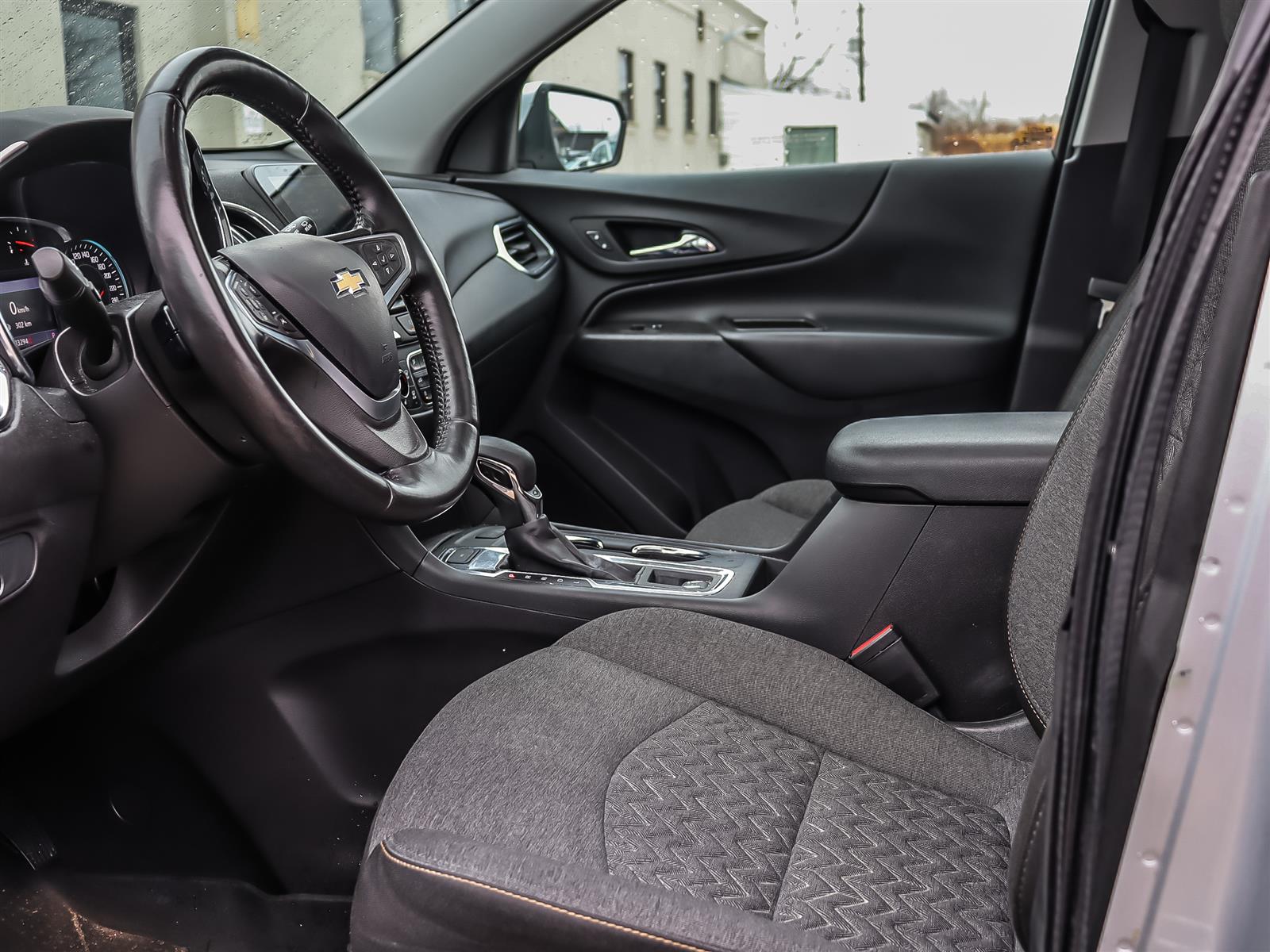 used 2022 Chevrolet Equinox car