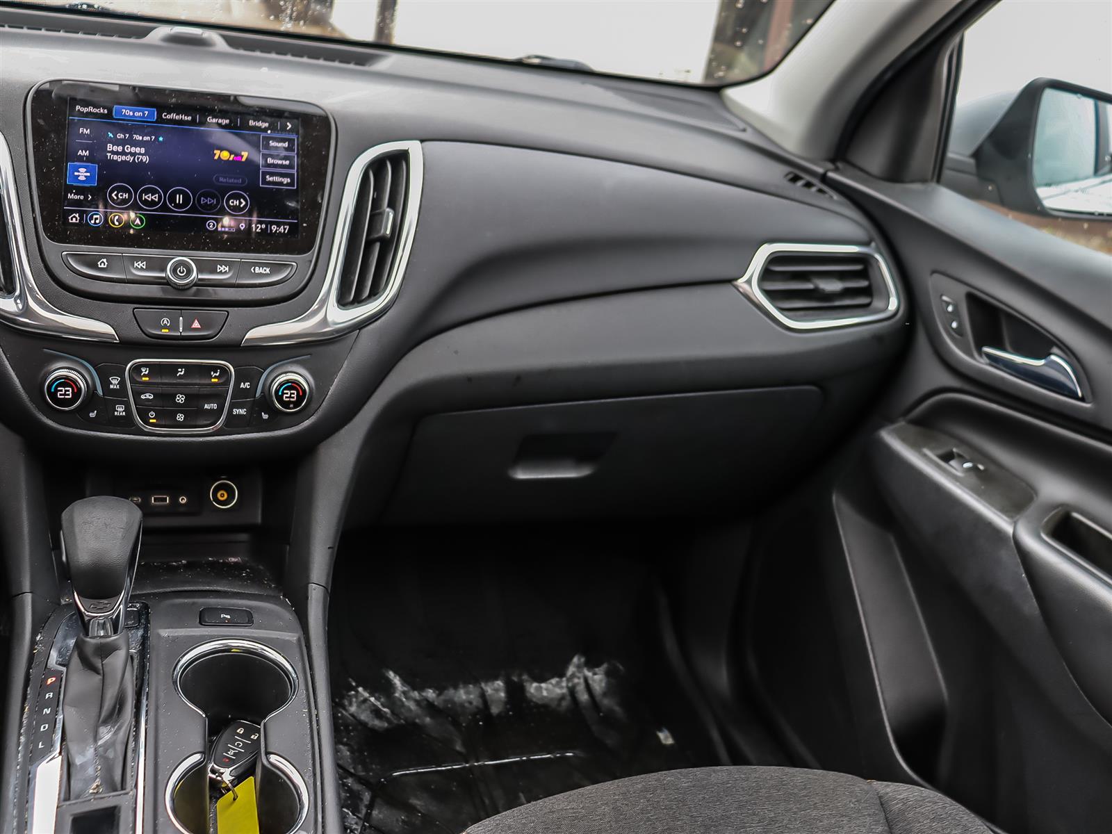 used 2022 Chevrolet Equinox car