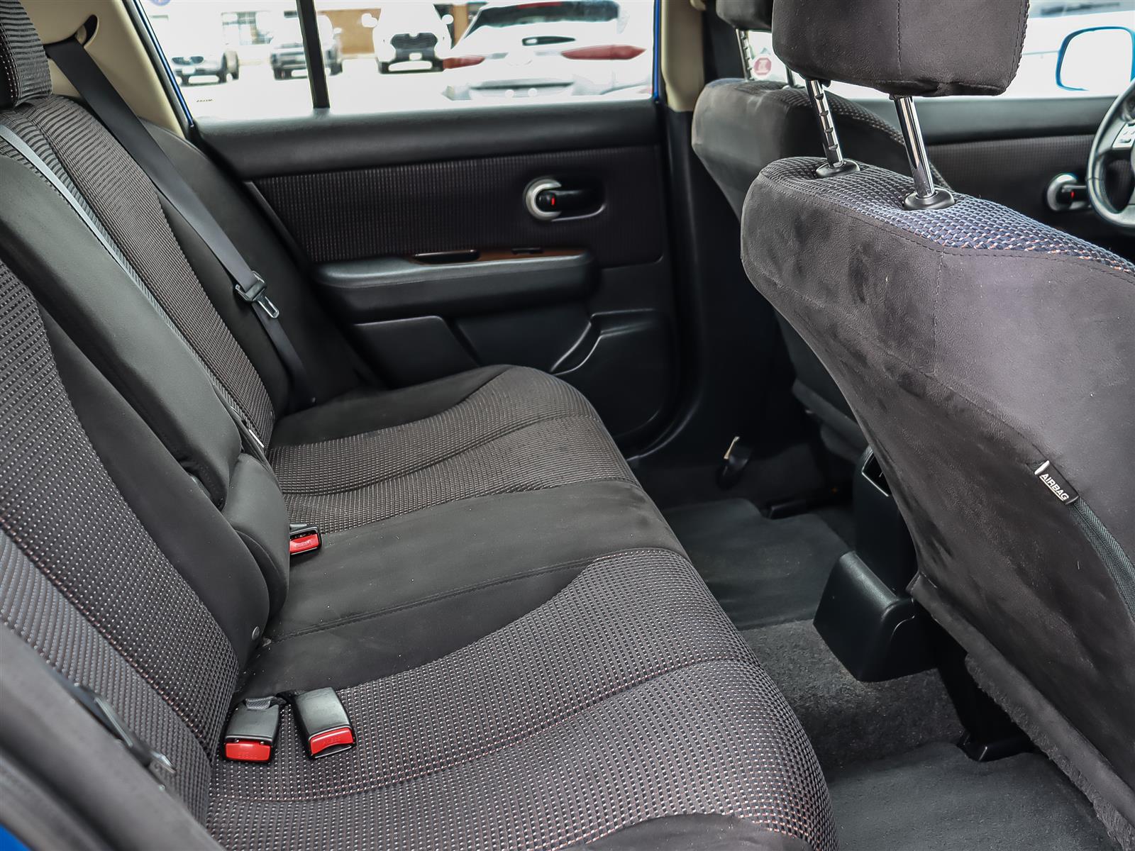 used 2012 Nissan Versa car