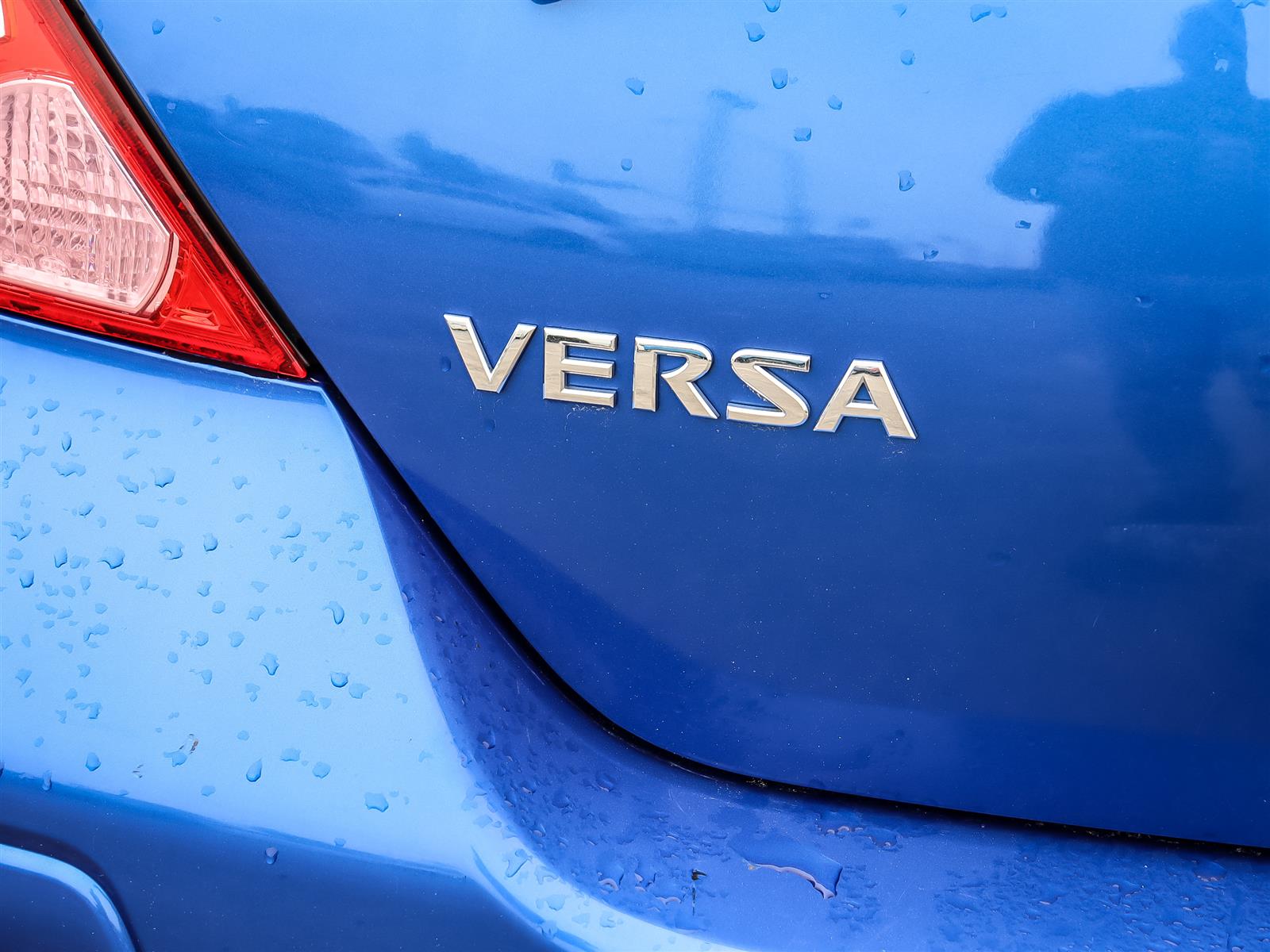 used 2012 Nissan Versa car