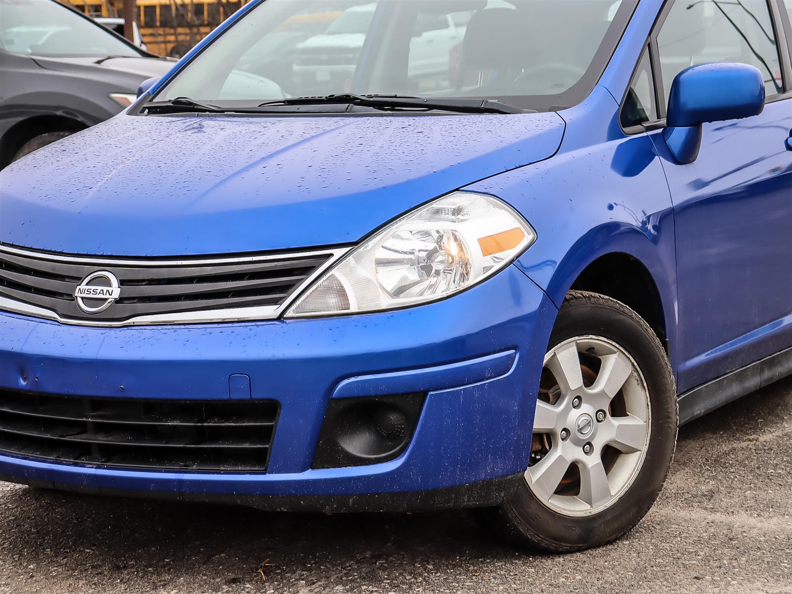 used 2012 Nissan Versa car
