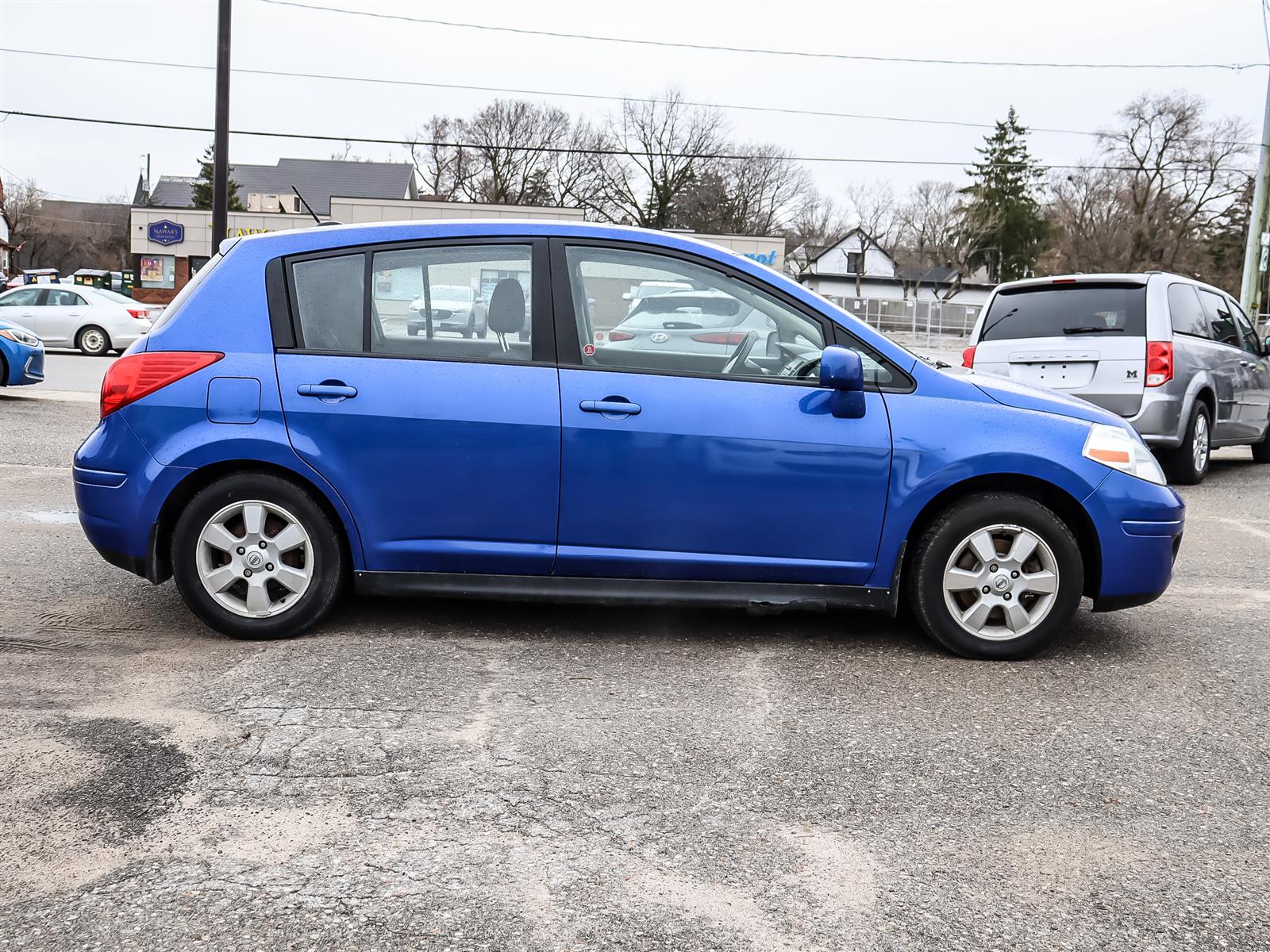 used 2012 Nissan Versa car