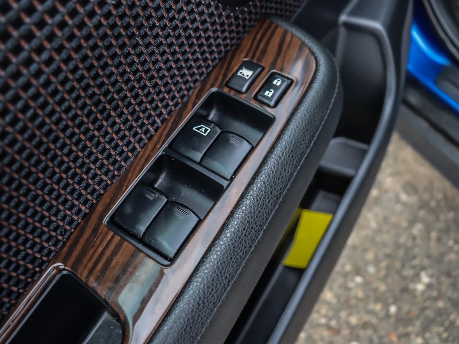 used 2012 Nissan Versa car