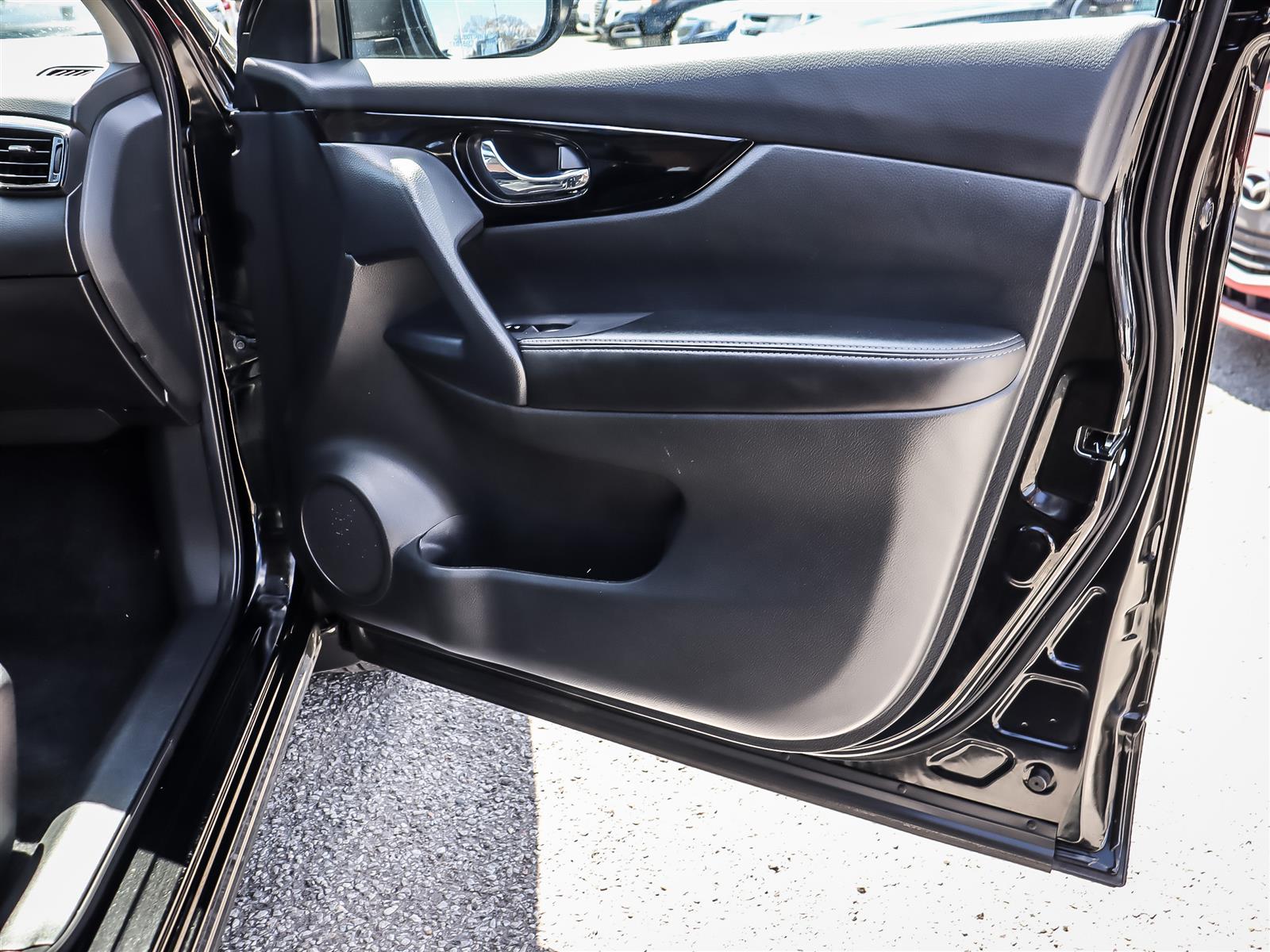 used 2023 Nissan Qashqai car